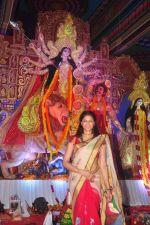 Kavita Kaushik at Durga Pooja Pandal on 20th Oct 2015